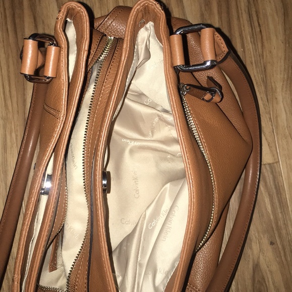 Calvin Klein Triple Gusset Soft Leather Satchel - Picture 5 of 8